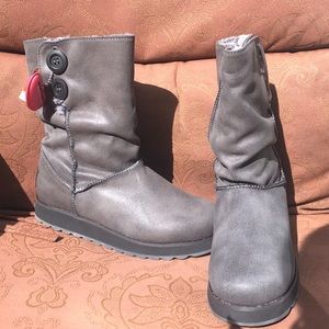 Grey Slouchy Sketchers Boots